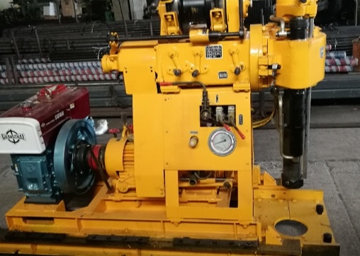 निर्माण Xy-1a इंजीनियरिंग ड्रिलिंग रिग 130 मीटर डायमंड कोरिंग