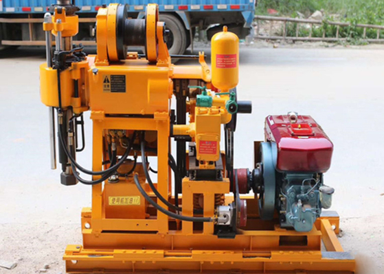 22 HP हाइड्रोलिक पोर्टेबल इंजीनियरिंग कोर ड्रिल रिग 180 मीटर गहराई के साथ